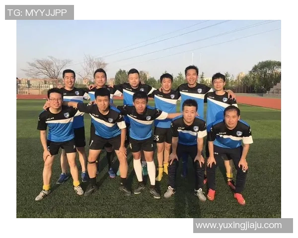 广州足球队团队协作深度解析与其他球队的对比分析